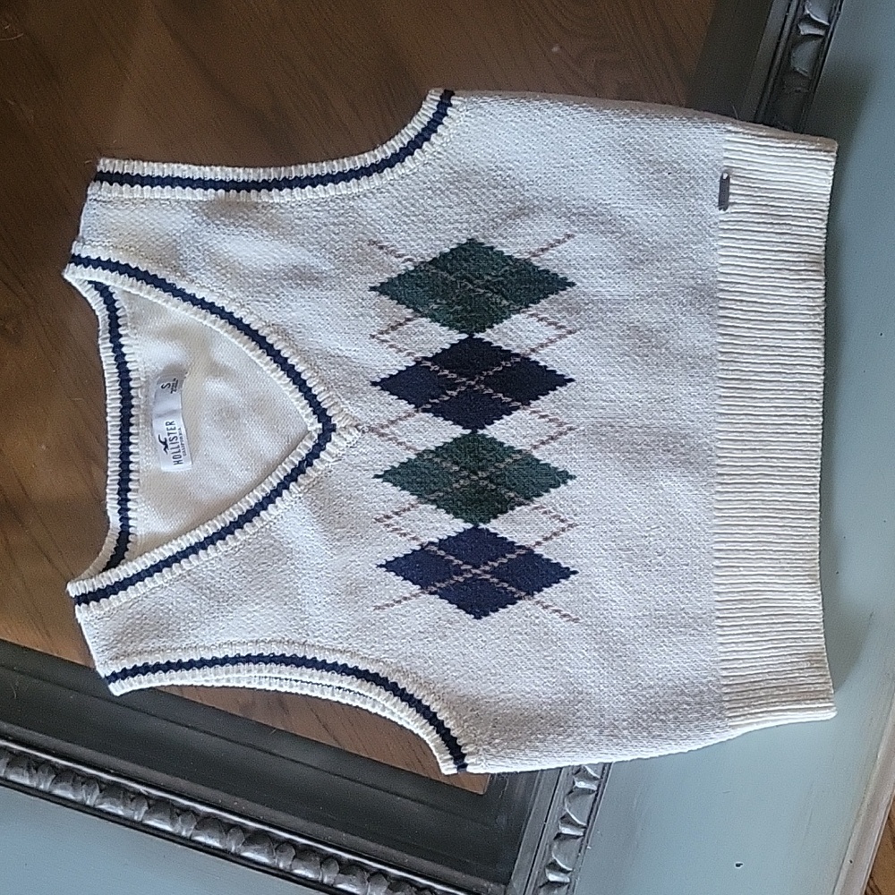 Hollister argyle sweater vest